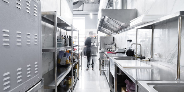 Limpiezas de Conductos de Extracción y Ventilación Benferri · Cocina de Caterings