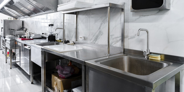Limpiezas de Conductos de Extracción y Ventilación Benilloba · Cocina de Hostales
