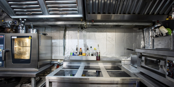 Limpiezas de Conductos de Extracción y Ventilación Biar · Cocina de Kebabs