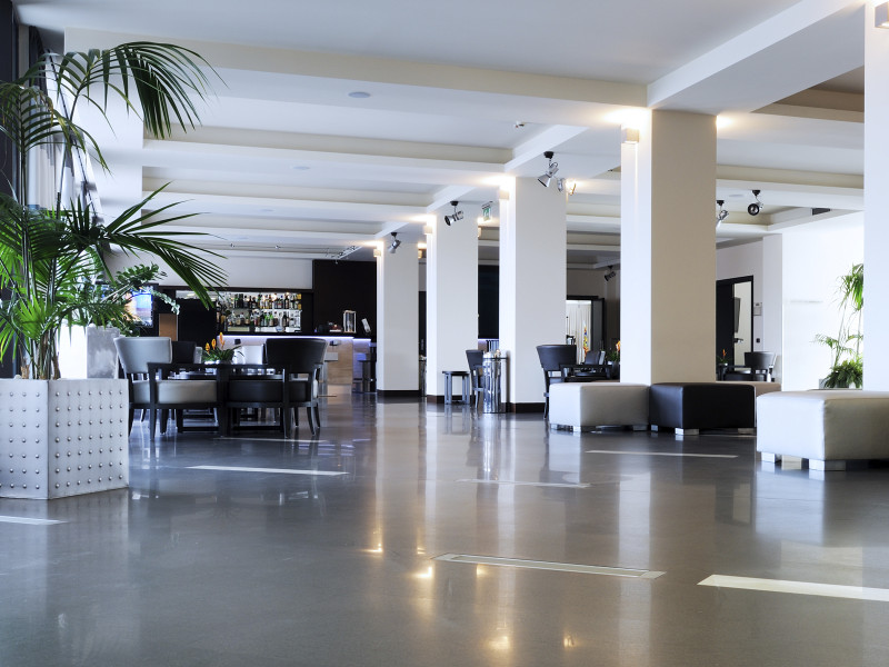 VKS Limpiezas Campanas · Hoteles y Resorts
